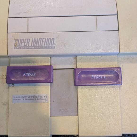 Super Nintendo - Picture 6 of 8